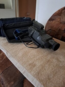 Predám Sony - 2