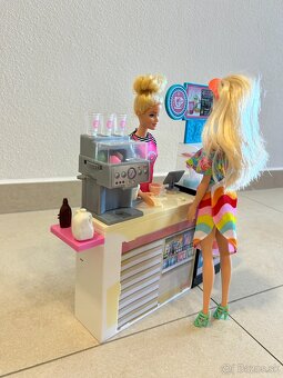Barbie kaviareň - 2