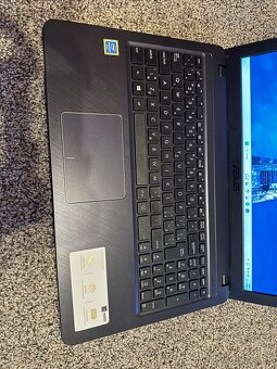 Predám notebook Asus VivoBook X540UA/4417U/8GB/240GB/W11 - 2