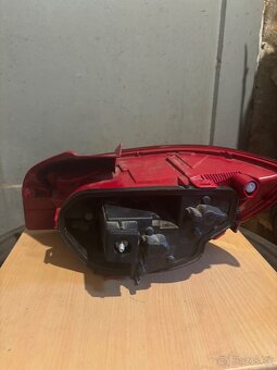 Predám originálne ľavé zadné svetlo na Seat Ibiza 6J FR Spor - 2