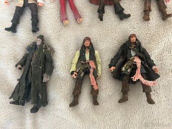 Piráti z Karibiku akčné figurky - 2