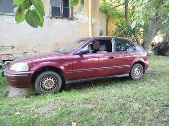 Honda Civic 6g hatchback - 2