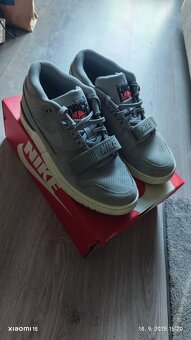 Nike Air Force - 2