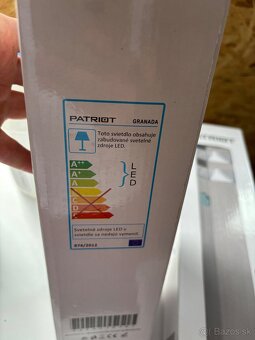 Vonkajšie stĺpikové svietidlo so zasuvkou - 2