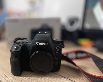 Canon EOS 6D Mark II - 2