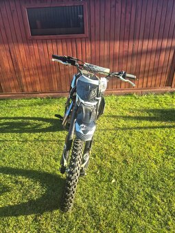 Stomp Z3 140 cross - 2