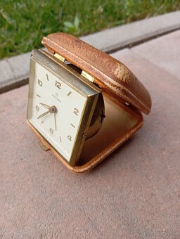 Starožitné cestovné budíky: Europa, Mauthe, Junghans. - 2