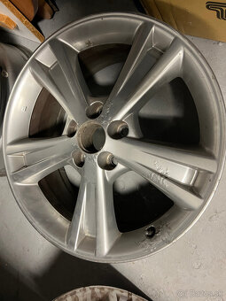 Predám 4ks disky 18" 5x114.3 Lexus/Toyota - 2