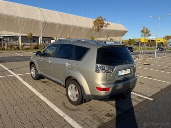 Outlander 2,4 Cvt 4x4 - 2