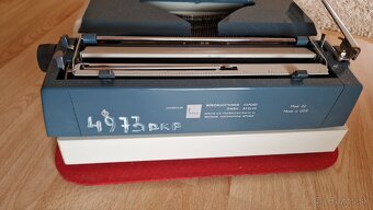 Písací stroj Daro Erika - 2