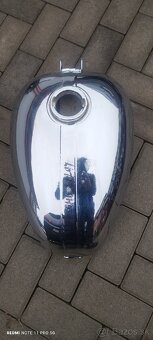 Nádrž jawa 250 - 2