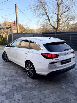 Hyundai i30 1.6Crdi Facelift - 2
