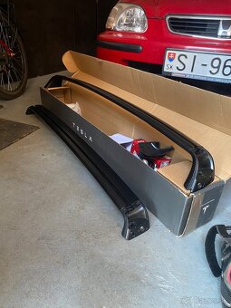 Strešný nosič Tesla Model 3 - 2