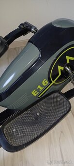 Eliptický trenažér e16 - 2