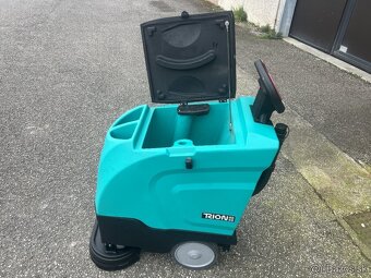 KLINMAK TRION 4050 Podlahovy umývaci stroj bareriový - 2