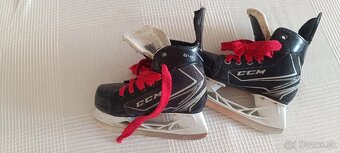 Detské hokejové korčule CCM Ribcore - 2