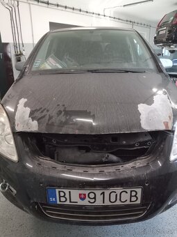 Opel Zafira - 2