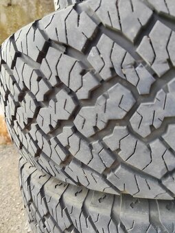 255/70 R15 - 2