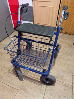 chodítko invalidny vozík - 2