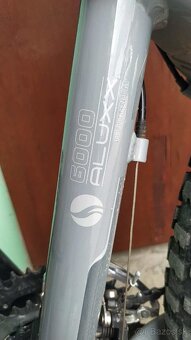 Horský bicykel giant aluxx 6000 - 2