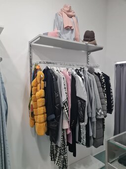 Predám zariadenie do obchodu. - 2