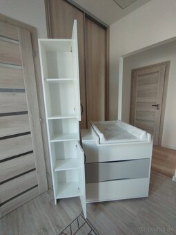 Prebaľovací pult - 2