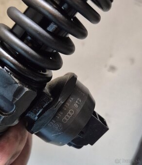 Predám vstrekovače 038130073AG - 2