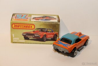 Matchbox SF Dodge Challenger Revin Rebel - 2