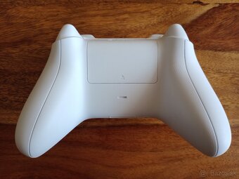 Predám Xbox Series Controller + Záruka - 2