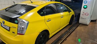 Toyota Prius 2011 lpg - 2