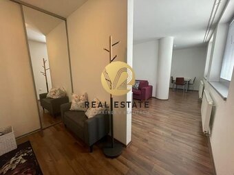 NA PRENÁJOM 2-izbový byt Nitra - centrum, s garážovým státím - 2