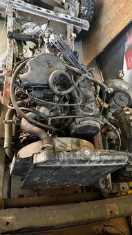 Suzuki samurai šasy komplet - 2