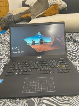 Predám kancelársky notebook vibobook go 15 - 2