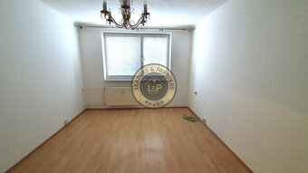 PREDAJ: 3 izbový byt 68 m2 + loggia ul. L. Svobodu - 2