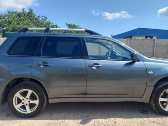 Mitsubishi outlander - 2