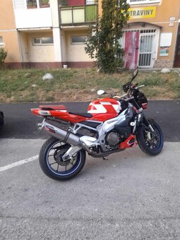 Aprilia tuono 1000r - 2