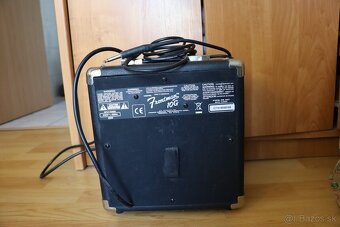 Zosilnovač/Kombo Squier - 2