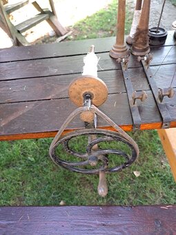 Stroj na navíjanie " Š P U L I E K ". - 2