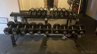 Jednoručné činky a stojan - 2