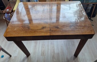 drevený jedálenský stôl - 2