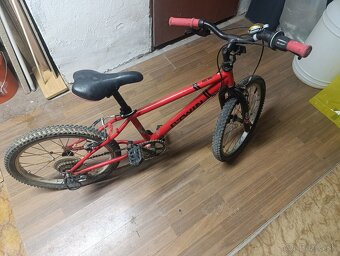 Predám detský bicykel a dievčenské korčule - 2