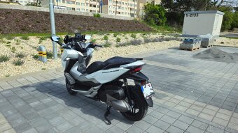Honda FORZA 300 (nss 300) - 2