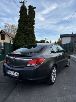 Predám Opel Insignia - šedá metalíza - 2