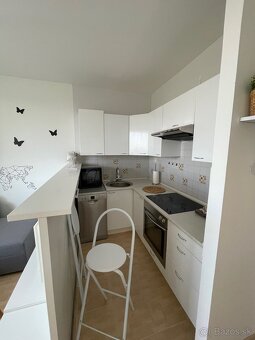 Ponúkam na prenájom 2-izbový byt na začiatku Petržalky - 2