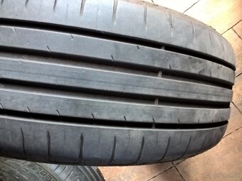 LETNÉ 205/60 R16 92V GOODYEAR cca 6 mm DOT 4322 LEN 35-€/kus - 2