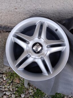 Elektróny originál Seat top šport 5x100 R17 - 2