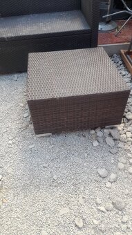 Ratanové sedenie+stolík 30eur - 2