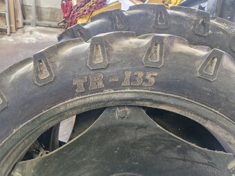 Pneu RS09 - 2