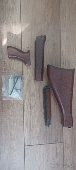 Drevená pažba na vz.58 - 2