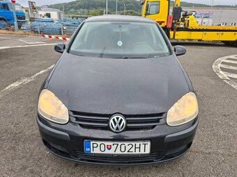 Volkswagen golf 5 1.4 benzín - 2